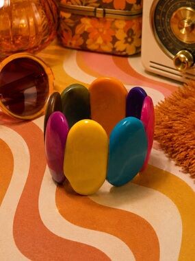 Vintage Retro Rainbow Bright Colors Tagua Oval Shape Stretch Bracelet